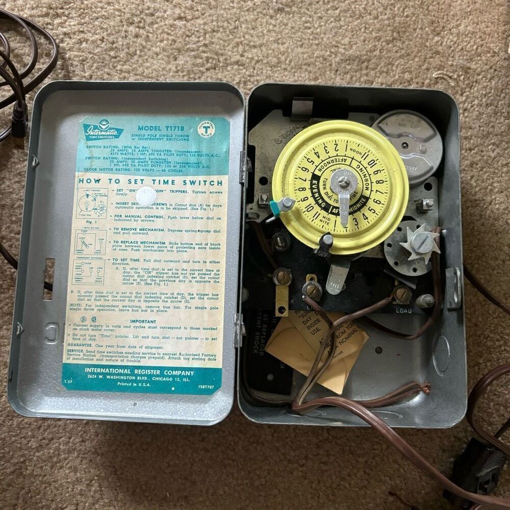 Intermatic Skipper Time Switch Model T171B